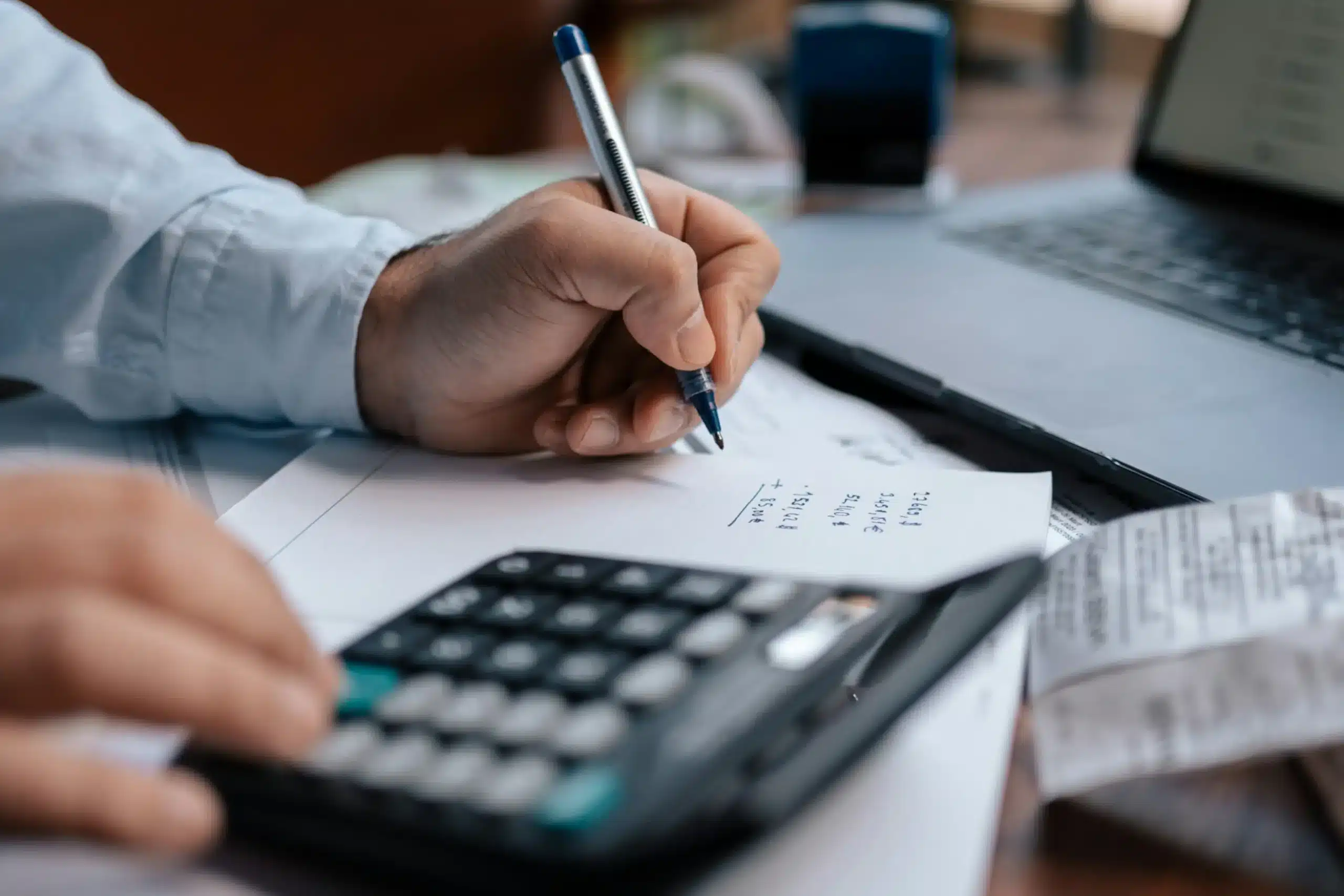 Bois vs acrylique : quel bain nordique est fait pour vous ? Le comparatif complet 2026 | Njord Sauna 3 pricing sauna bain nordique njord