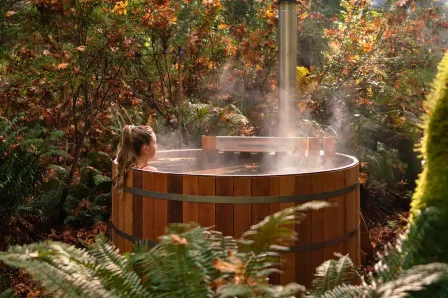 Hot Tub : Guide Complet 2026 — Définition, Prix, Différences avec le Spa et le Bain Nordique 4 spa nordique