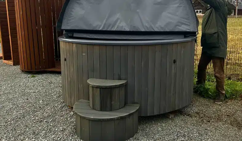 bain-nordique-exterieur-bois-njord