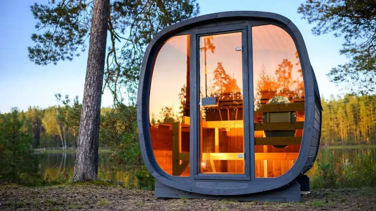 sauna-exterieur-vitre-bord-de-lac